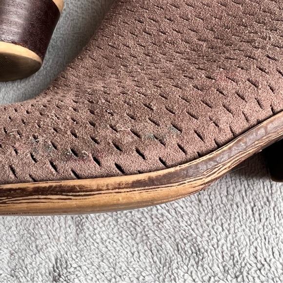 Lucky Brand Baley Perforated Leather Ankle Boot Bootie Light Brown Sz 9 - Picture 10 of 16
